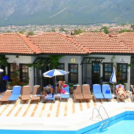 Ξενοδοχείο Hisar Club 3*