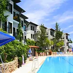 Hisar Club فندق 3*