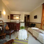 Hisar Club 3*