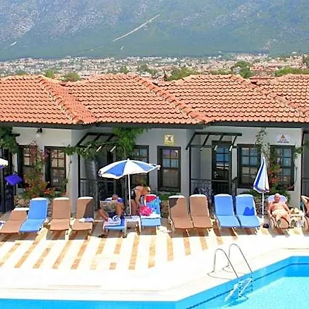 فندق Hisar Club 3*